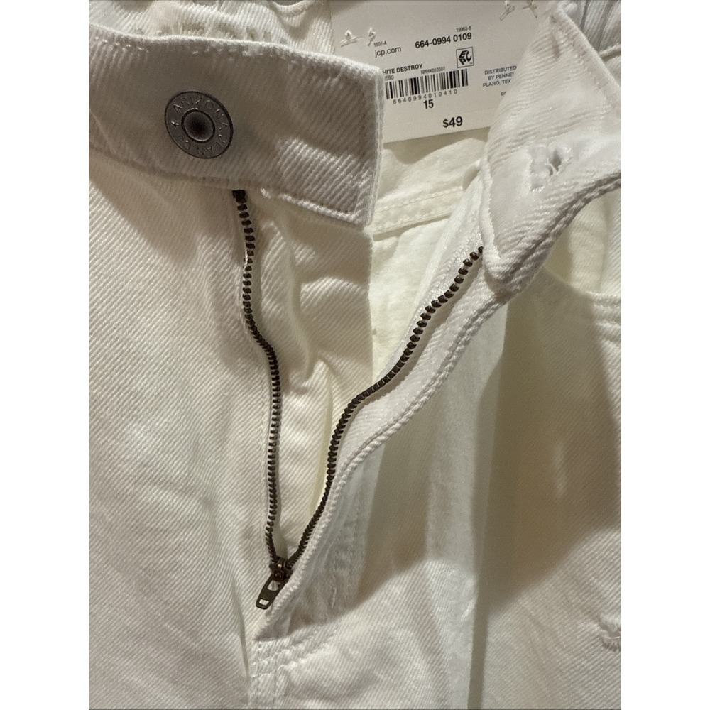 Arizona White High Rise Skater Jeans Distressed With Large Cut outs Size 15 NWT - Picture 15 of 16